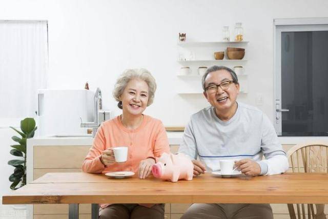退休后个人选择，享受生活还是再就业？深度探讨之路