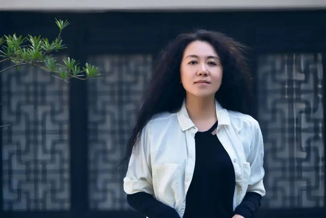 王潮歌与尼格买提共探红楼梦幻城，古今穿越的奇妙之旅