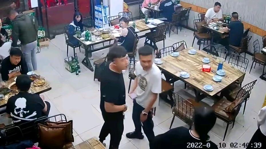 山西烧烤店打架案通报，8人被刑拘，呼吁共同维护社会治安