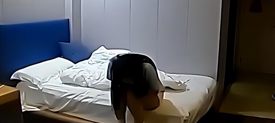 女子揭秘窗帘操控空调的神秘现象
