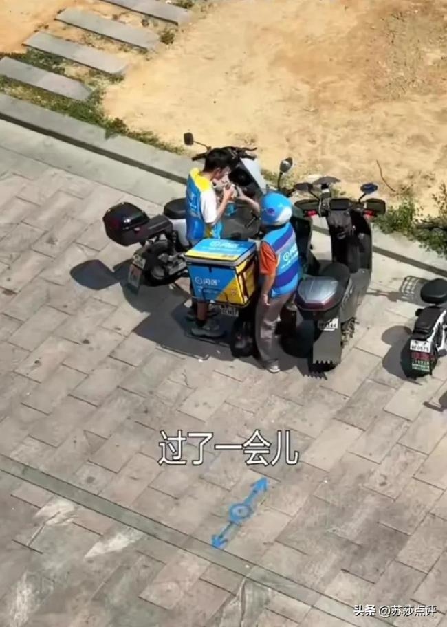 高考后的奋斗篇章，男孩送外卖攒学费的午餐时光