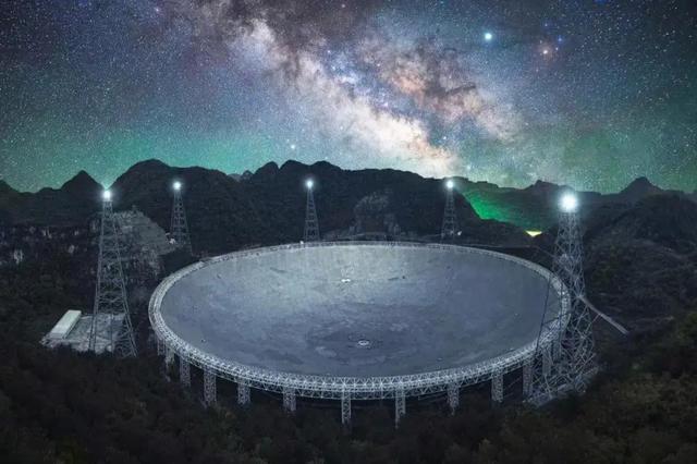 中国天眼揭示宇宙新奥秘，再获世界级发现