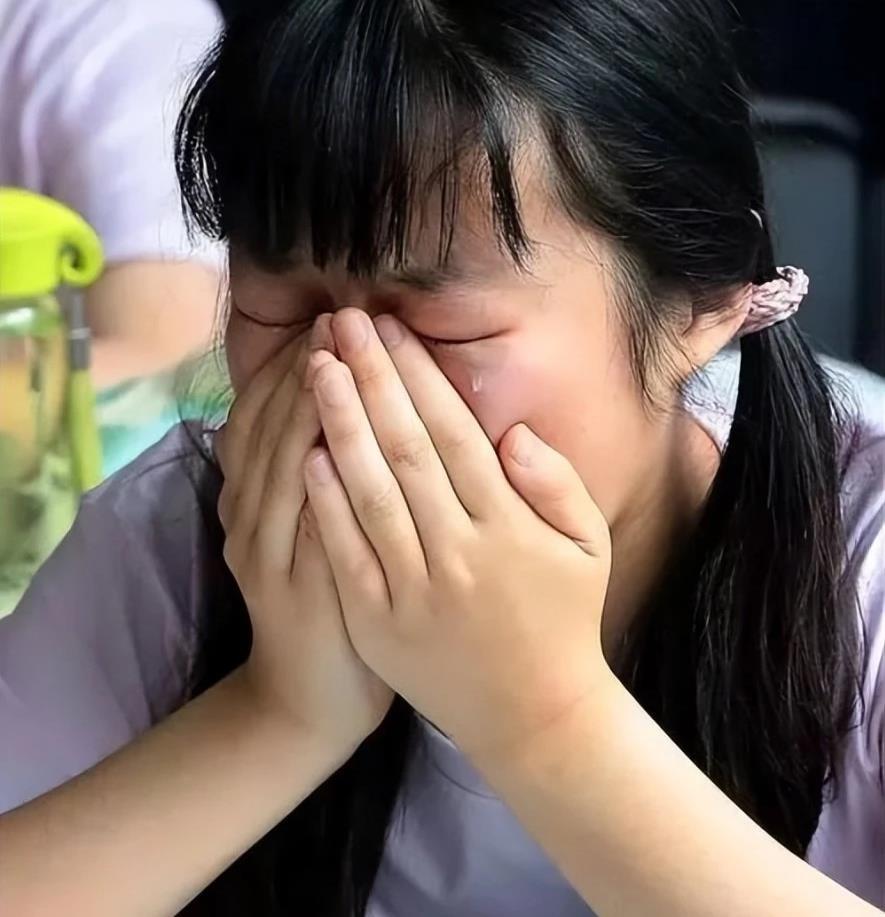 专家解读，私拆女儿档案袋的后果