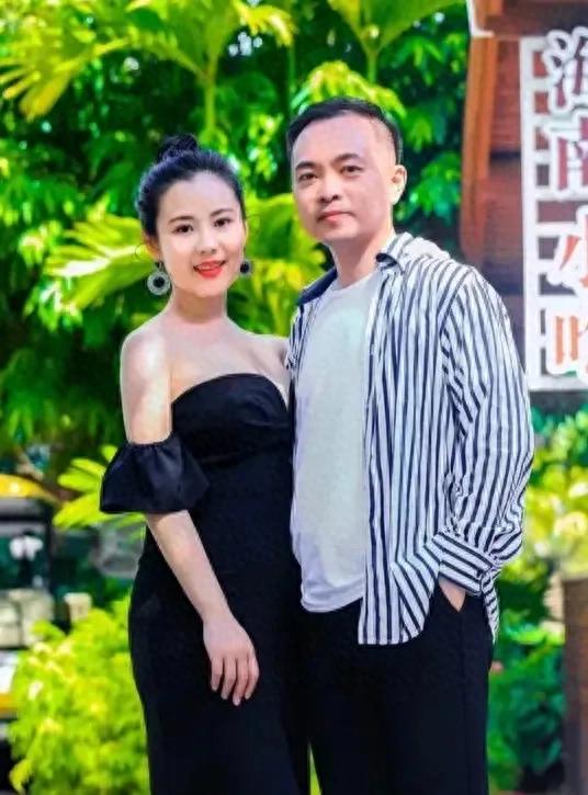 刘强东减持京东股票传闻不实，真相深度解析