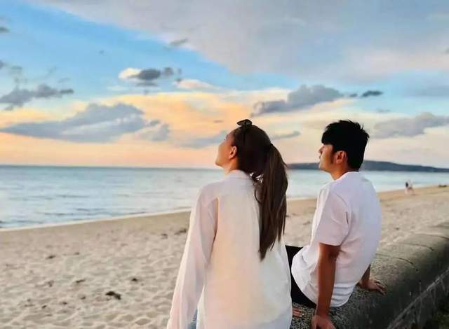 周杰伦夫妇见证萧敬腾求婚浪漫瞬间，爱情见证下的甜蜜时刻