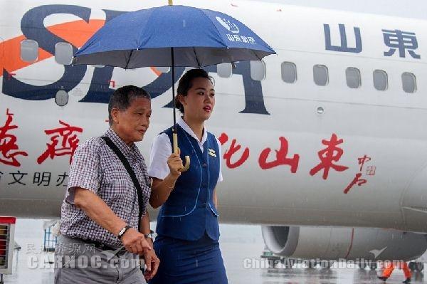 女子航班延误却偶遇山航起飞，意外旅行经历分享