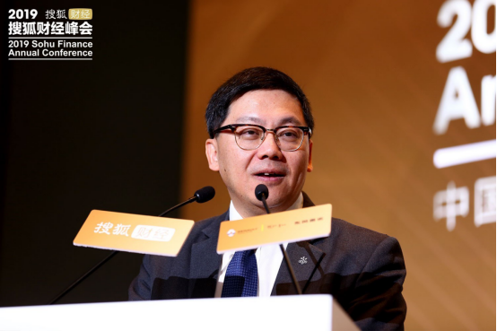 瑞信证券董事长到瑞银证券副董事长的职场变迁，胡知鸷任职变化揭示股权变革轨迹