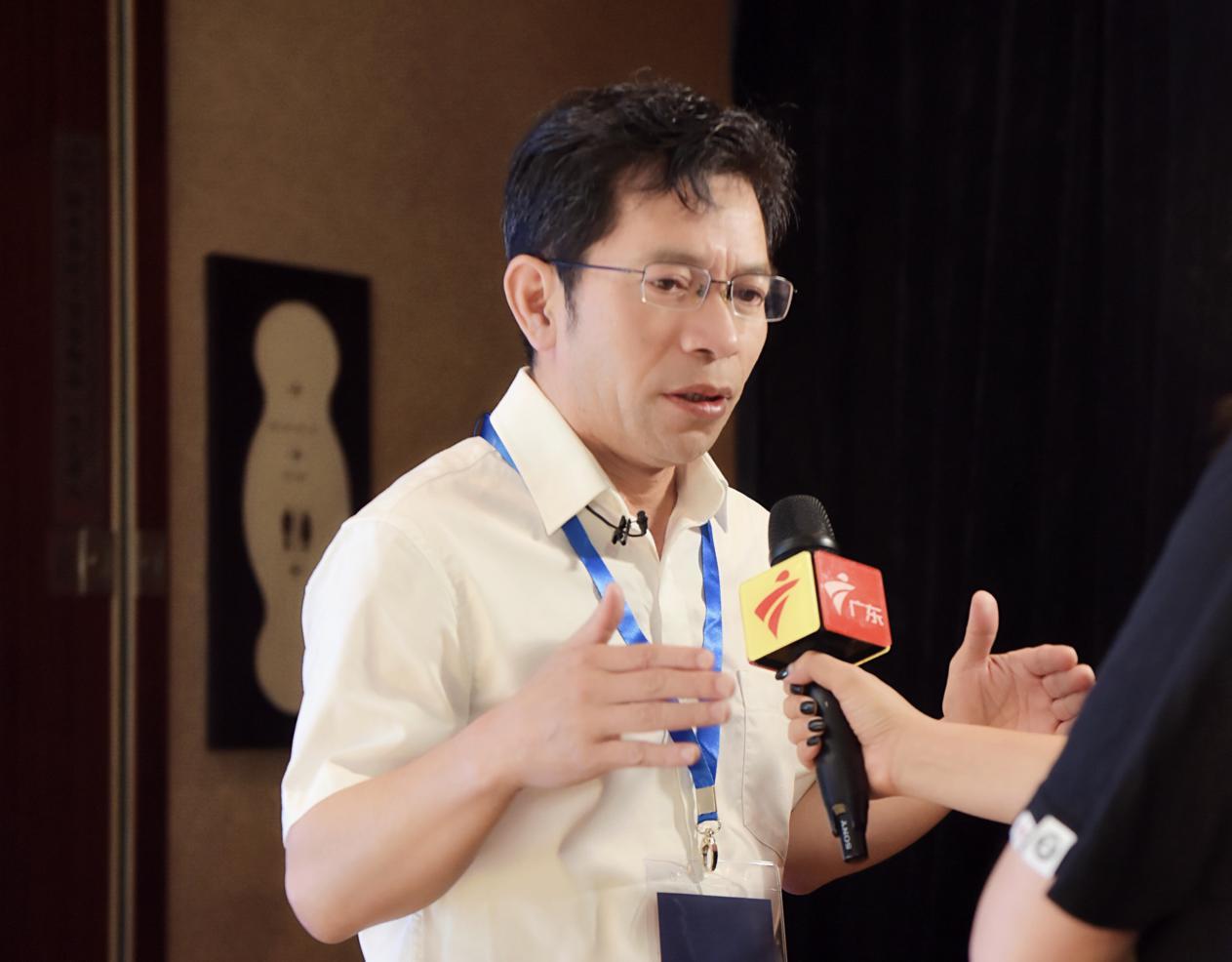 AI赋能未来，PC展会前夕的科技热潮与资本动态展望