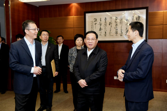 李强强调，金融服务实体经济，推动金融高质量发展，地方金融工作获重要批示