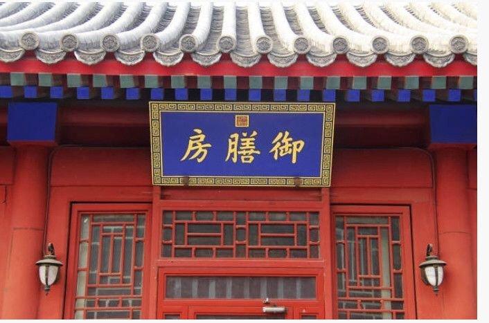 黄金白银刷新高位，市场冲破纪录刷新新高