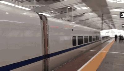 广深铁路股份早盘涨超3%，机构看好全面迈入高铁运营领域的发展前景