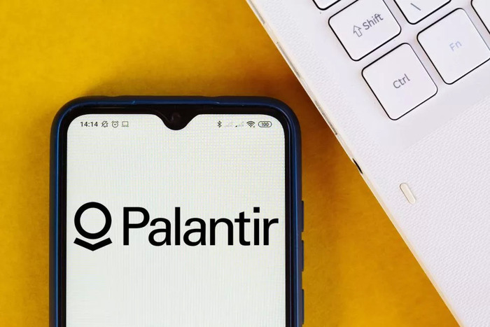 Palantir首席执行官抛售逾5000万美元公司股票，原因揭秘与市场影响