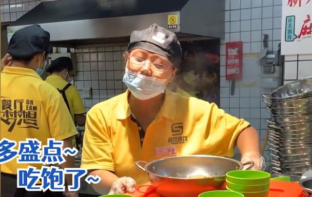 食堂绞肉机生蛆背后的社会问题之忧