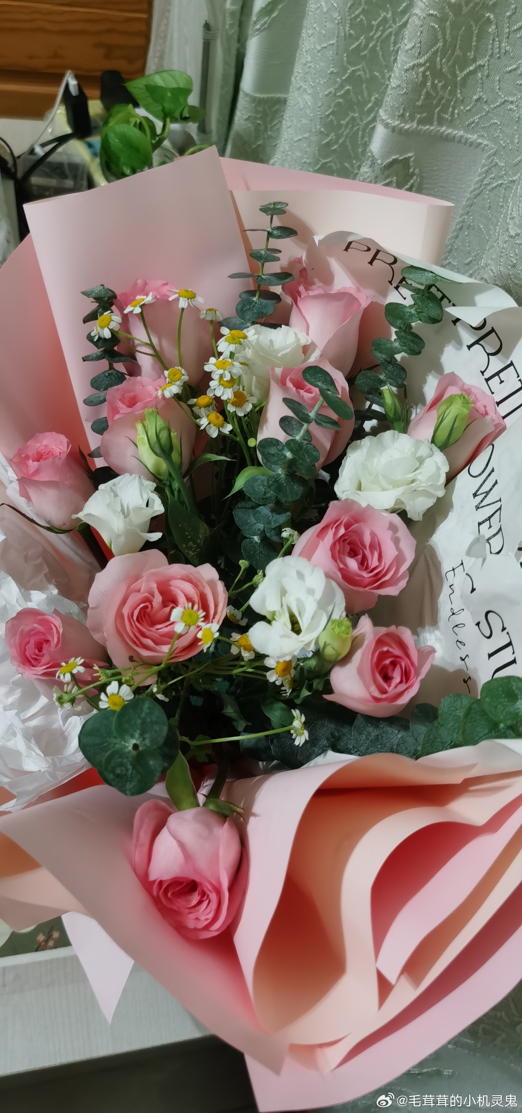 被闺蜜送的鲜花深情触动