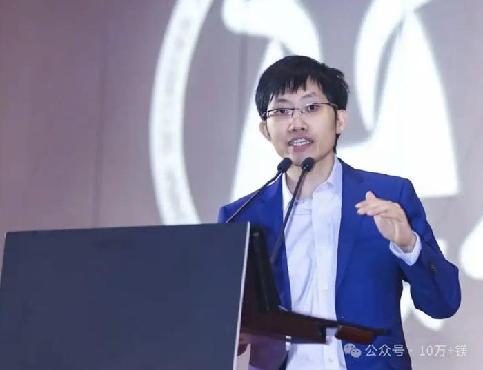 黄仁勋与DeepSeek创始人梁文锋的会面，科技巨头与AI新锐的交流