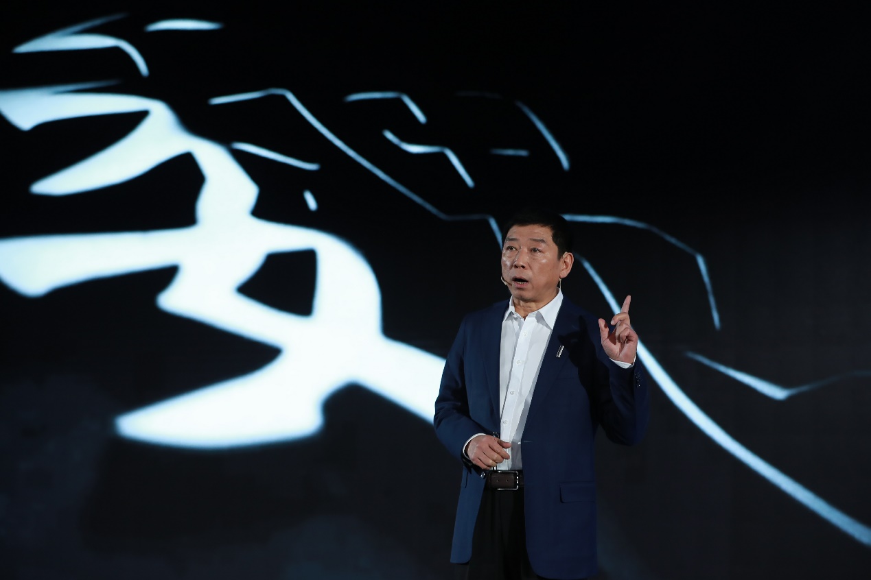 魏建军深情表白，爱从用户开始，520的承诺与深情