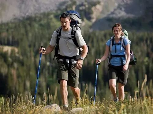 女生登山之旅，腿抖的挑战之旅