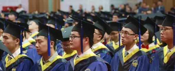 上海交大博士生举报学术霸凌，教授学术界不当行为频发引关注
